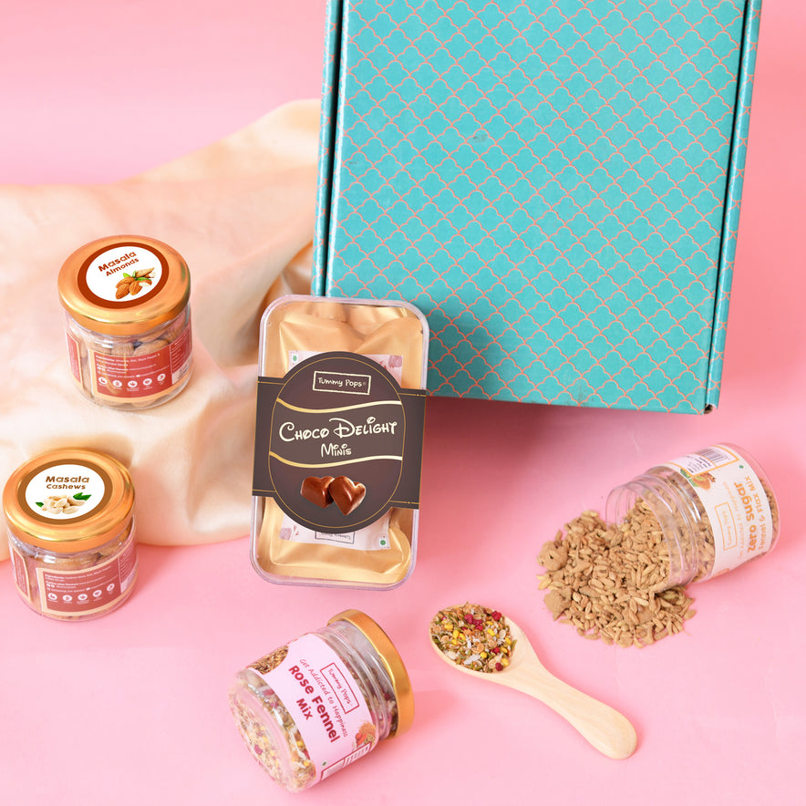 Bond Bites Hamper - 6 jars of Cookies, Fennel mix, Dry fruits in a pack!