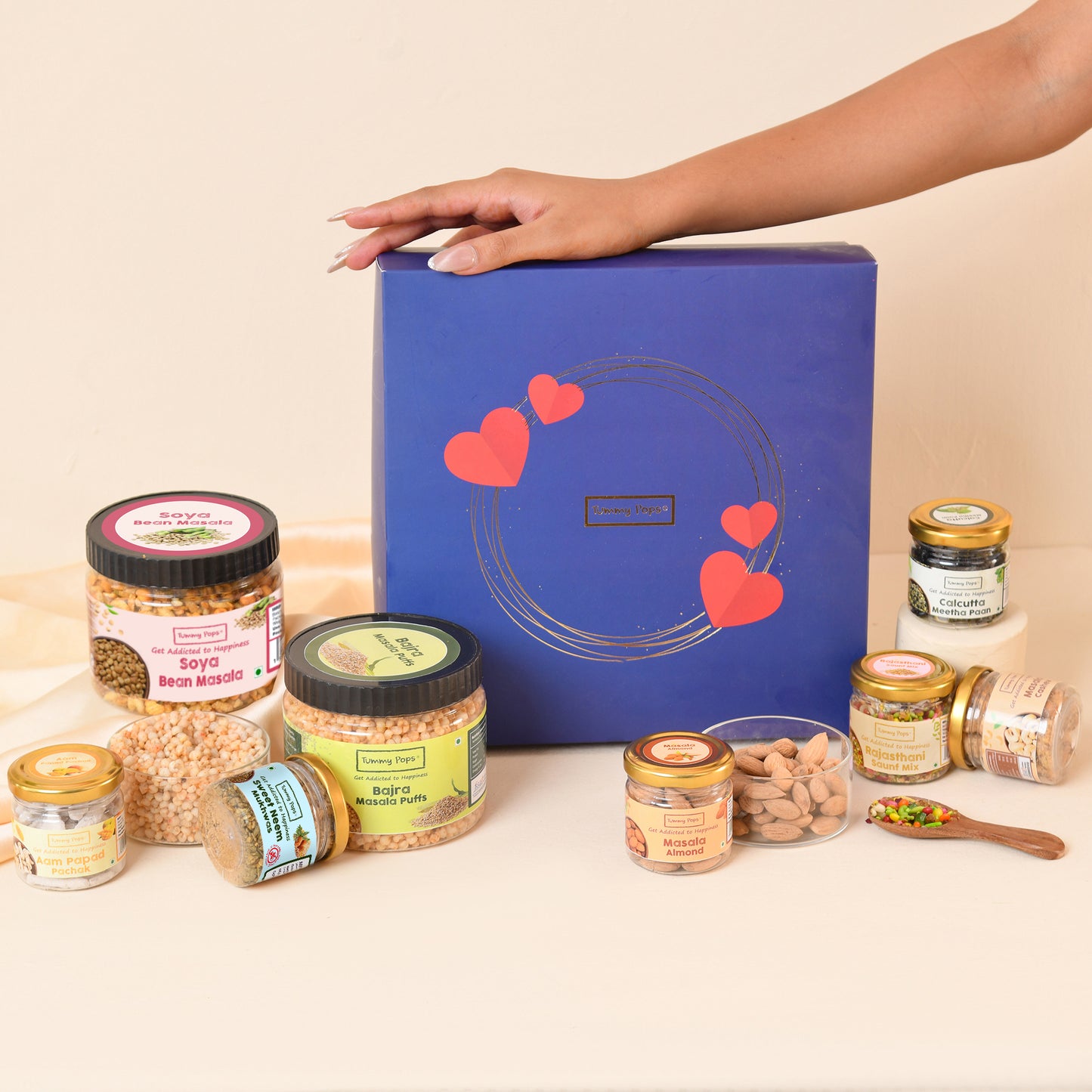 Spree Food Box - 8 jars of Dry fruits, Mouth fresheners & roasted snacks!